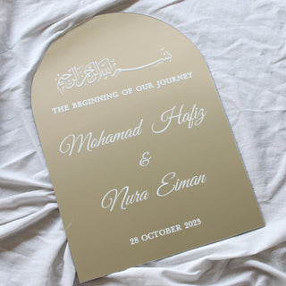 Arch Wedding Sign in Mirror Acrylic